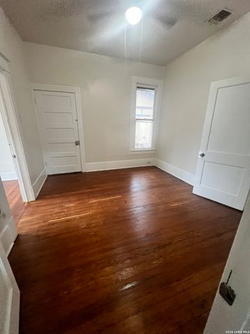 149 WEYMOUTH ST, San Antonio, TX 78212