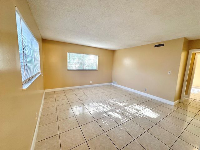 8900 W SAMPLE Road 106, Coral Springs, FL 33065