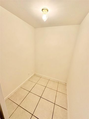 8900 W SAMPLE Road 106, Coral Springs, FL 33065