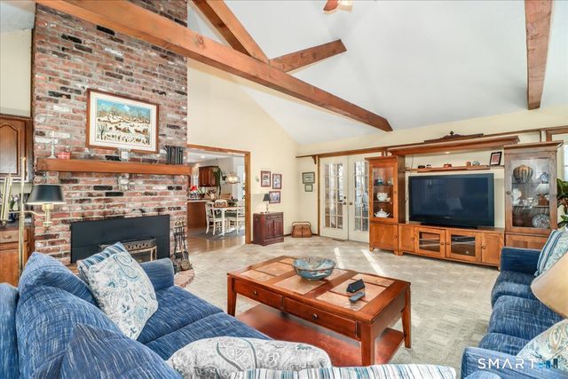 185 Quaker Farms Road, Oxford, CT 06478