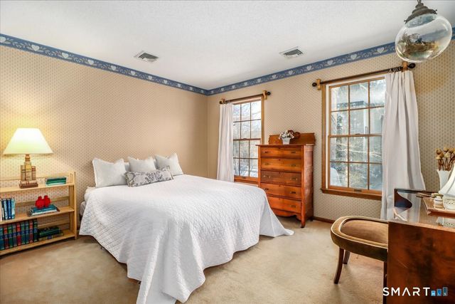 185 Quaker Farms Road, Oxford, CT 06478