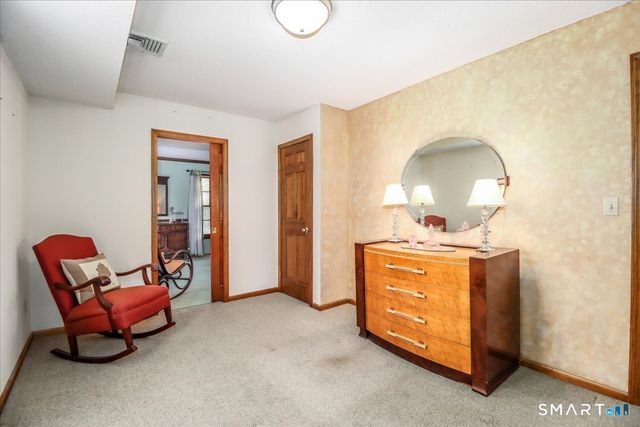 185 Quaker Farms Road, Oxford, CT 06478