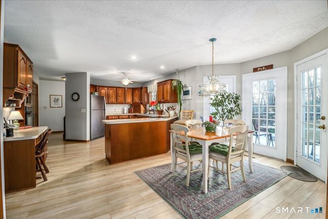 185 Quaker Farms Road, Oxford, CT 06478