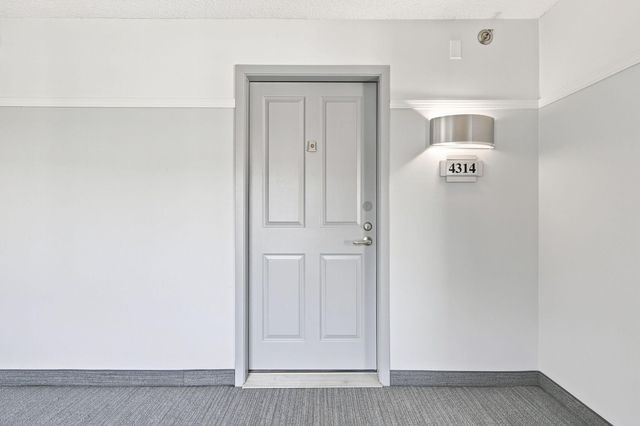 7440 Edinborough Way 4314, Edina, MN 55435