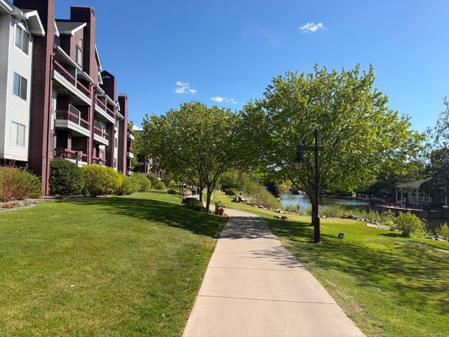 7440 Edinborough Way 4314, Edina, MN 55435