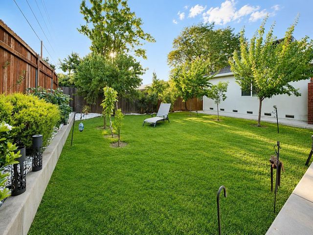 6518 Markley Way, Carmichael, CA 95608