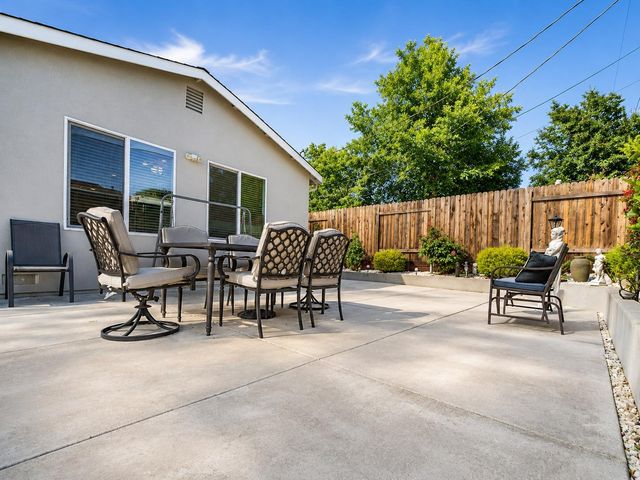 6518 Markley Way, Carmichael, CA 95608