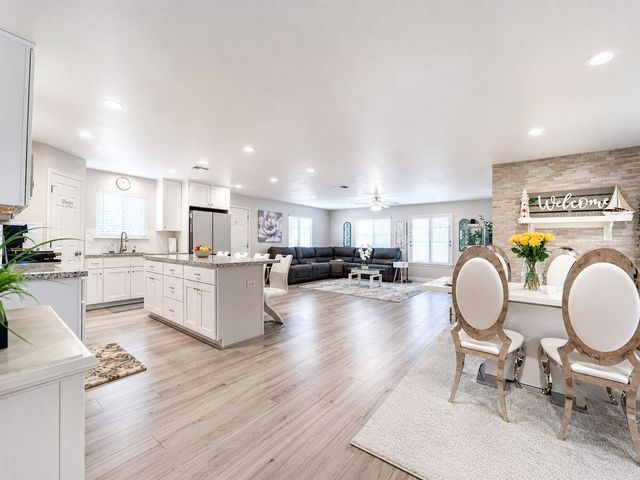 6518 Markley Way, Carmichael, CA 95608