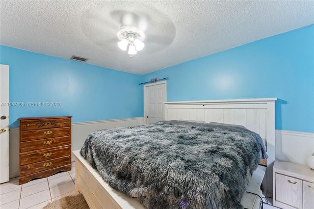 10100 SW 50th Ct, Cooper City, FL 33328