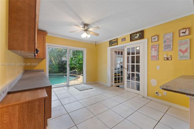 10100 SW 50th Ct, Cooper City, FL 33328