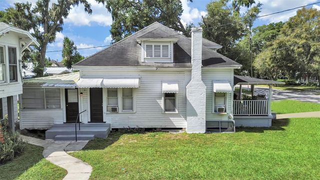 601 W BAKER STREET, Plant City, FL 33563