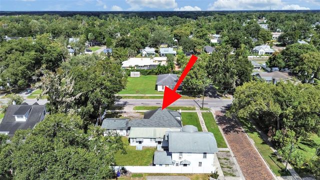 601 W BAKER STREET, Plant City, FL 33563