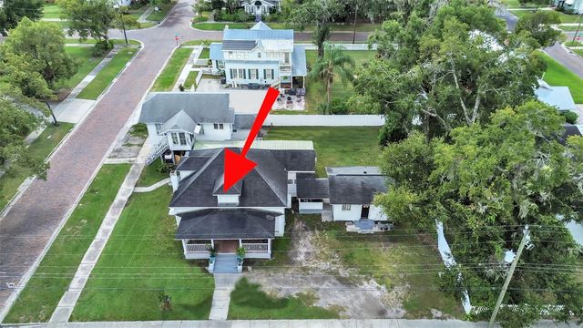 601 W BAKER STREET, Plant City, FL 33563