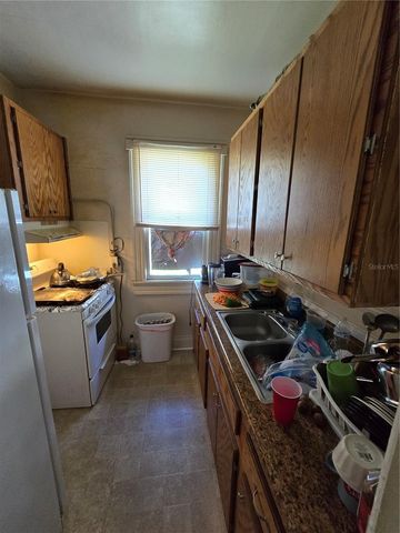601 W BAKER STREET, Plant City, FL 33563