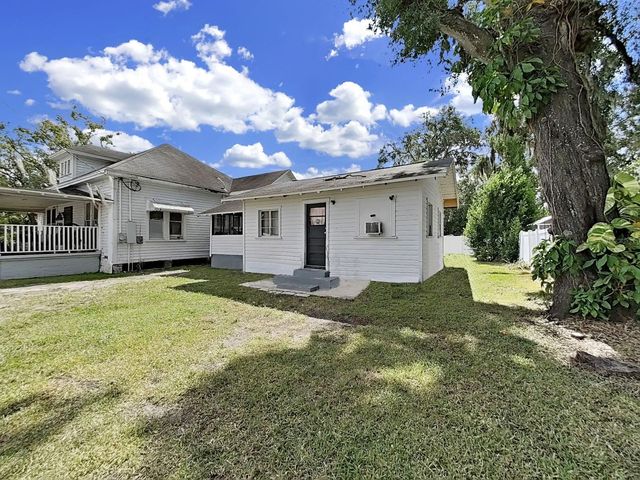 601 W BAKER STREET, Plant City, FL 33563