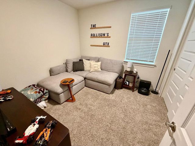 228 Indian Shoal DR, Georgetown, TX 78628