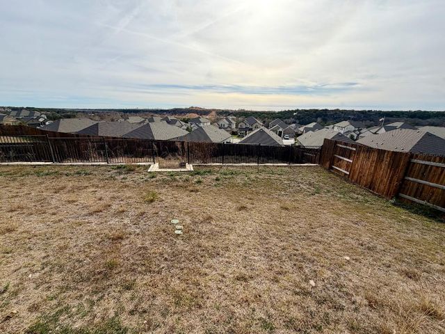 228 Indian Shoal DR, Georgetown, TX 78628