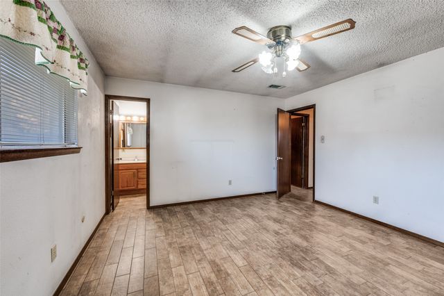 755 Tumbleweed Court, Fort Worth, TX 76108