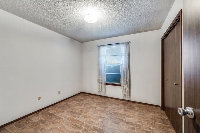 755 Tumbleweed Court, Fort Worth, TX 76108