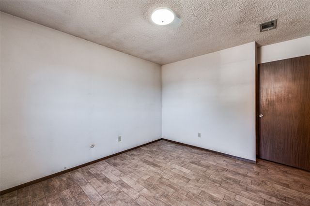 755 Tumbleweed Court, Fort Worth, TX 76108