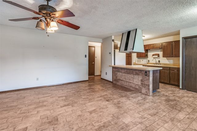 755 Tumbleweed Court, Fort Worth, TX 76108