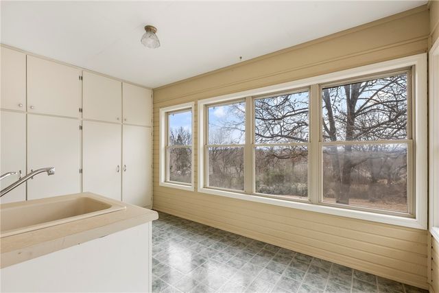 3231 N Kendall Drive, Fayetteville, AR 72704