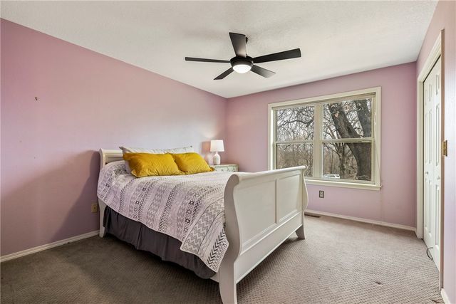 3231 N Kendall Drive, Fayetteville, AR 72704