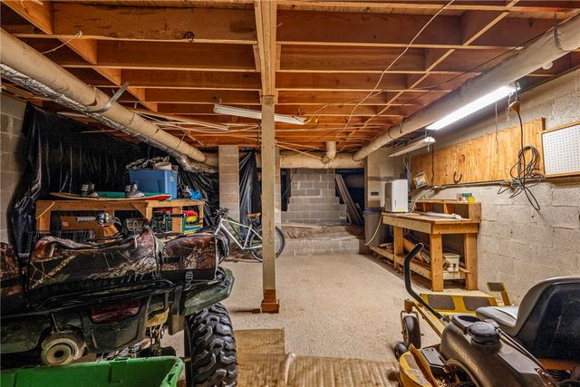 3231 N Kendall Drive, Fayetteville, AR 72704