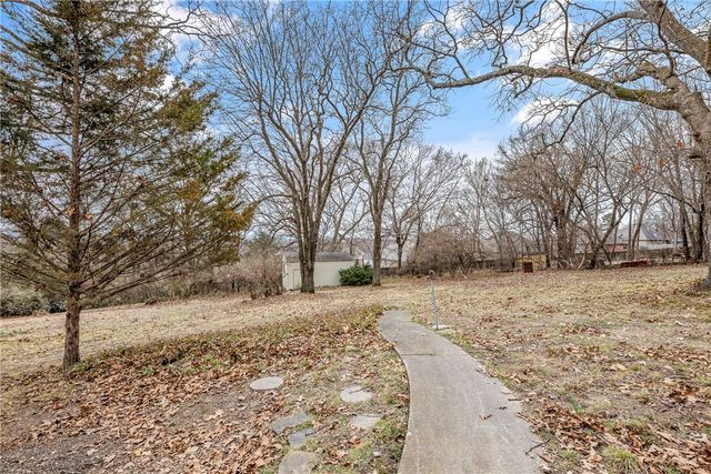 3231 N Kendall Drive, Fayetteville, AR 72704