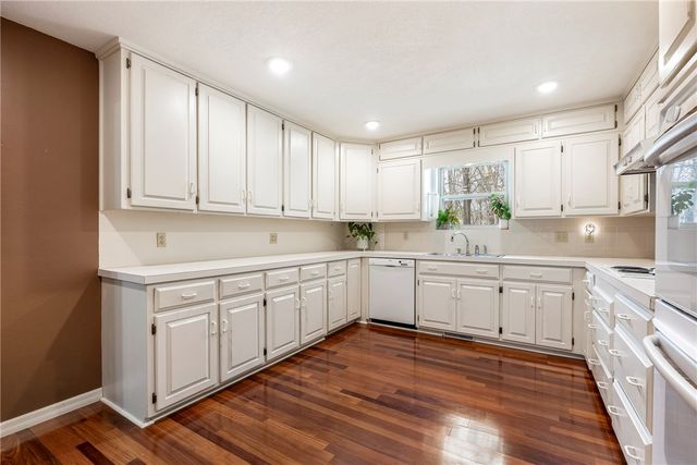 3231 N Kendall Drive, Fayetteville, AR 72704