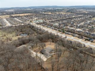 3231 N Kendall Drive, Fayetteville, AR 72704