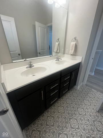 13275 Susser Way, Fishers, IN 46037