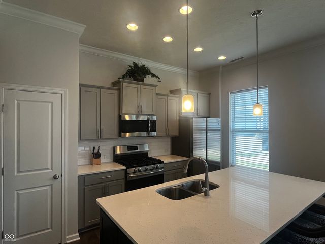 13275 Susser Way, Fishers, IN 46037