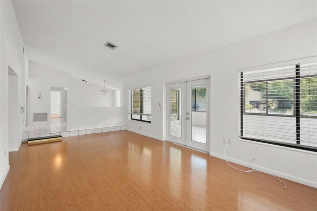 4238 CARRIAGE DRIVE 46, Sarasota, FL 34241