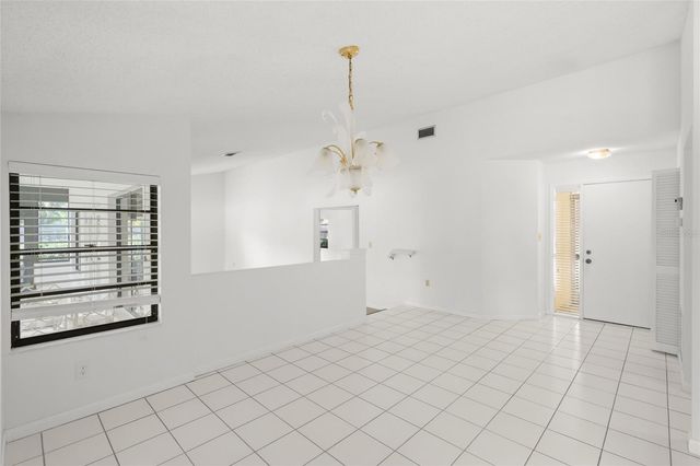 4238 CARRIAGE DRIVE 46, Sarasota, FL 34241