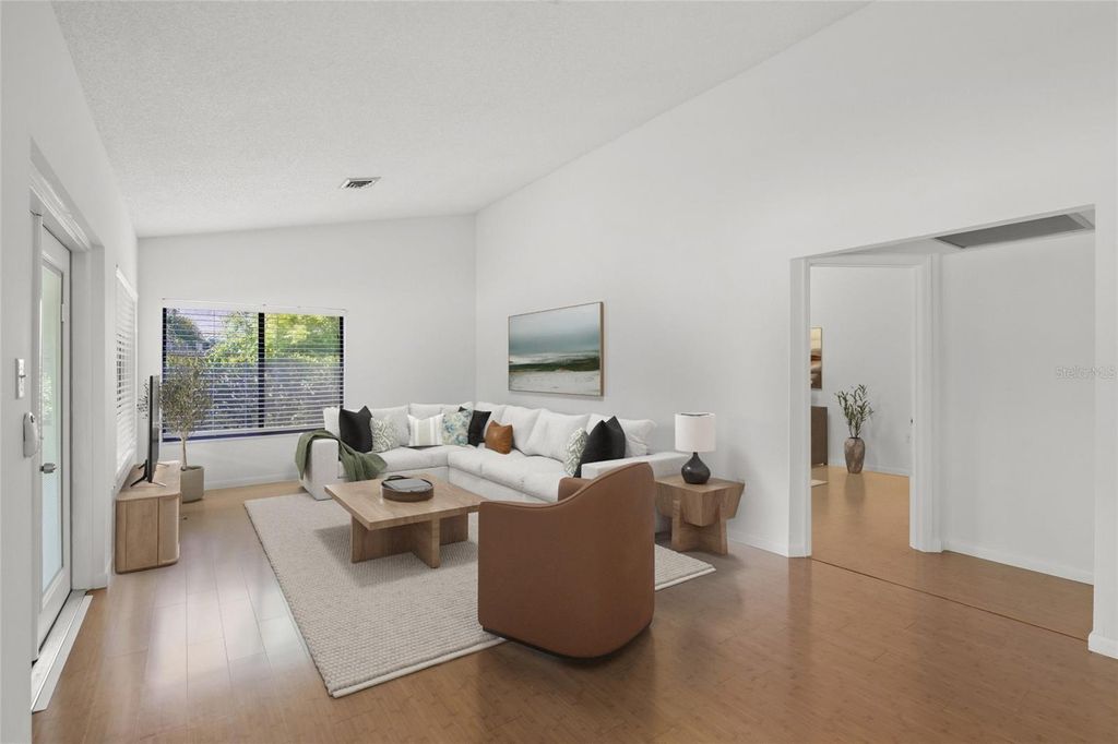 Image 11 of property listing at 4238 CARRIAGE DRIVE 46, Sarasota, FL 34241