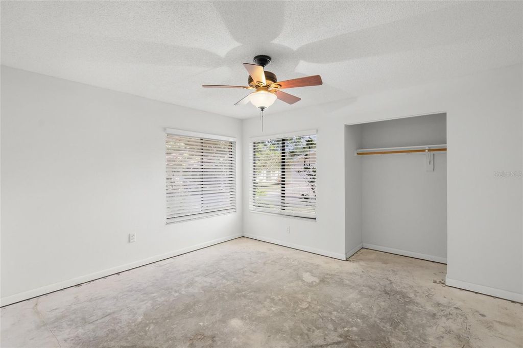 Image 38 of property listing at 4238 CARRIAGE DRIVE 46, Sarasota, FL 34241