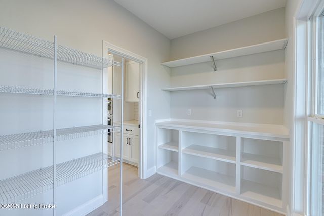 119 Dalton Dr, Fisherville, KY 40023