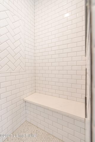 119 Dalton Dr, Fisherville, KY 40023