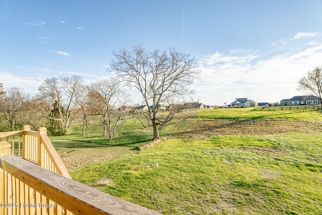 119 Dalton Dr, Fisherville, KY 40023