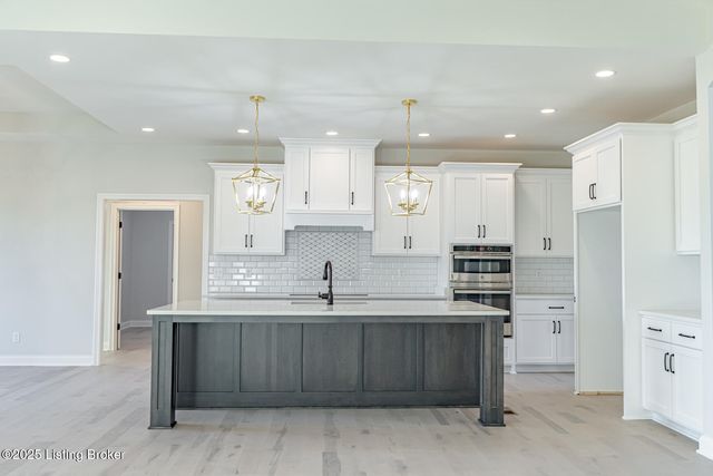 119 Dalton Dr, Fisherville, KY 40023