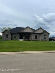 119 Dalton Dr, Fisherville, KY 40023