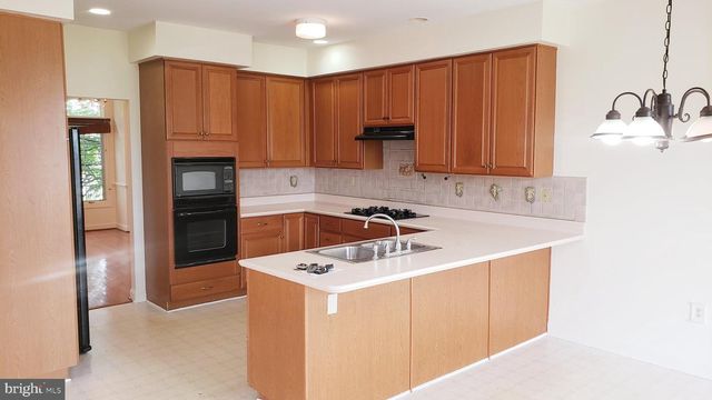 14 HAYWORTH CIR, Exton, PA 19341