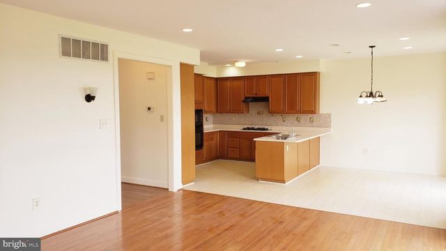 14 HAYWORTH CIR, Exton, PA 19341