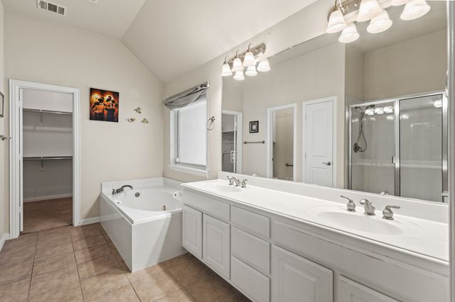 311 Park Crest Avenue, Euless, TX 76039