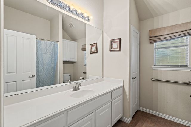 311 Park Crest Avenue, Euless, TX 76039