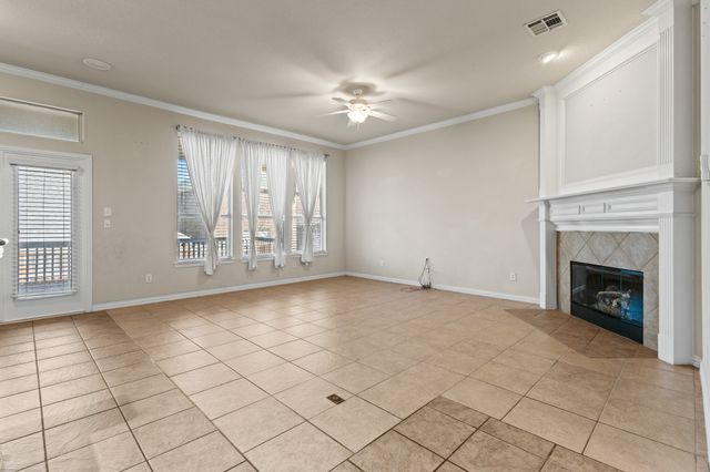 311 Park Crest Avenue, Euless, TX 76039