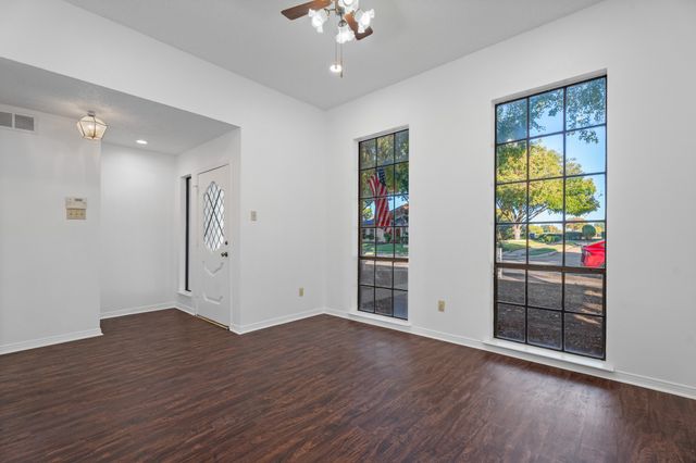 445 Brookfield Drive, Garland, TX 75040