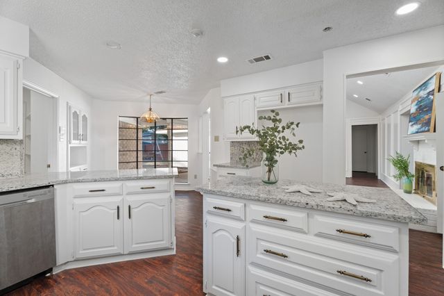 445 Brookfield Drive, Garland, TX 75040