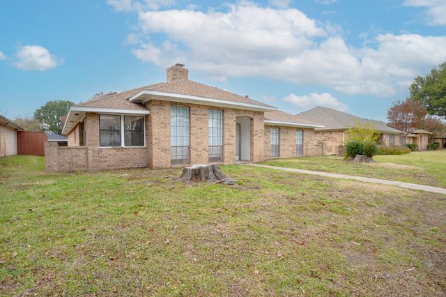 445 Brookfield Drive, Garland, TX 75040